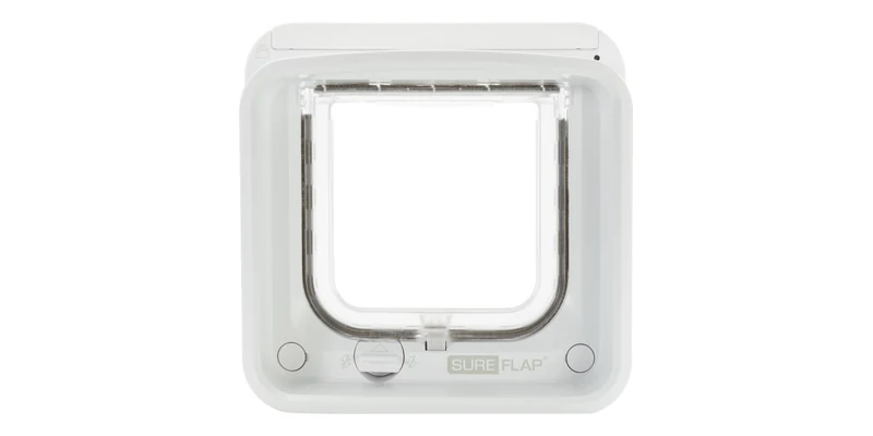 Wit SureFlap Connect kattenluik met transparante flap en bedieningsknoppen