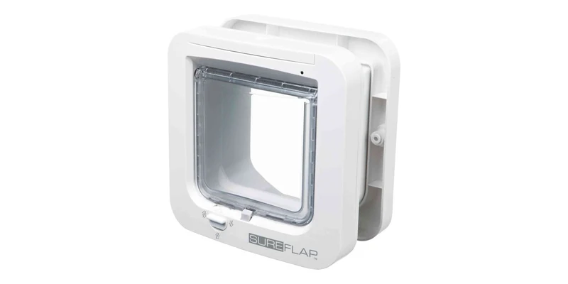 Wit SureFlap microchip-kattenluik met transparante flap en tunnel